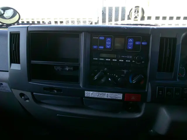 いすゞ エルフ TKG-NHS85AN(4WD)の写真19