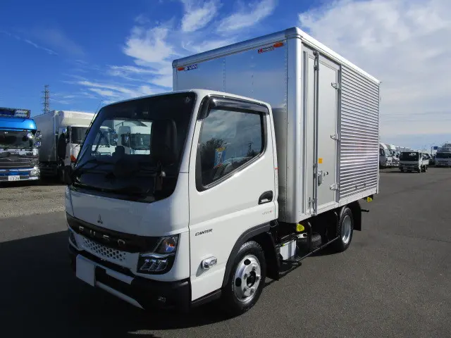 三菱 キャンター 2RG-FBA20(2WD)の写真1