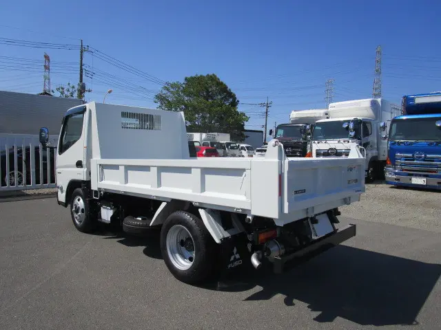 三菱 キャンター 2RG-FBA60(2WD)の写真8
