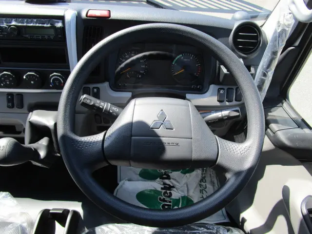 三菱 キャンター 2RG-FBA60(2WD)の写真16