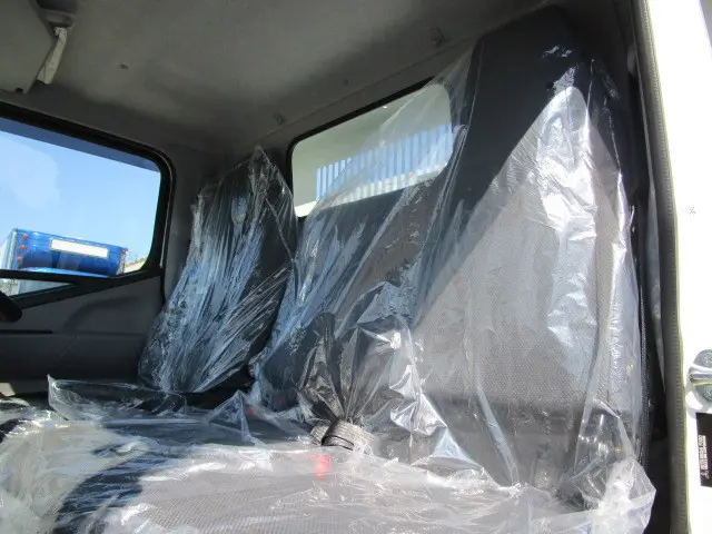 三菱 キャンター 2RG-FBA60(2WD)の写真21