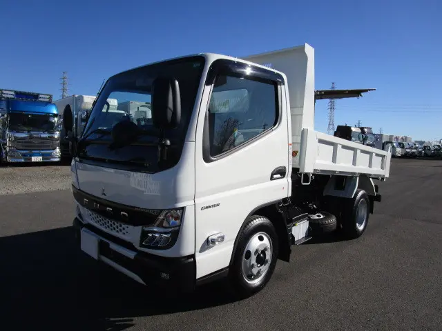 三菱 キャンター 2RG-FBA60(2WD)の写真1