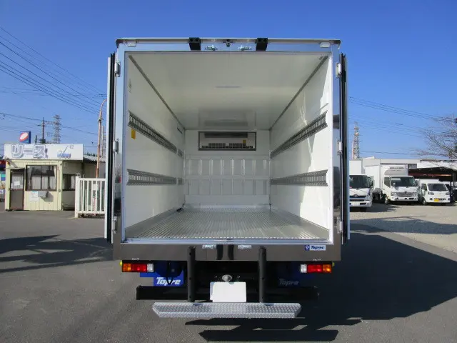 三菱 キャンター FEB50-603612(2WD)の写真11