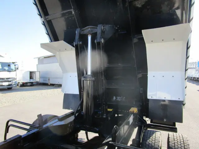 いすゞ フォワード TKG-FRR90S1(2WD)の写真13