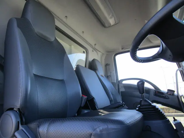 いすゞ フォワード TKG-FRR90S1(2WD)の写真22