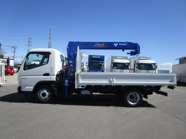 三菱 キャンター 2RG-FEB80(2WD)の写真8