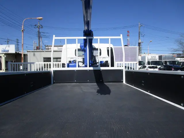 三菱 キャンター 2RG-FEB80(2WD)の写真9