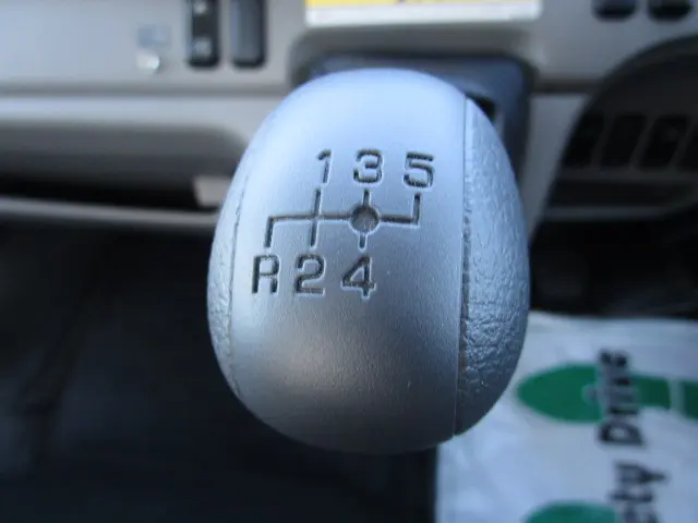 三菱 キャンター 2RG-FEB80(2WD)の写真17