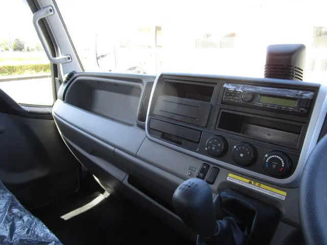 三菱 キャンター 2RG-FEB80(2WD)の写真19