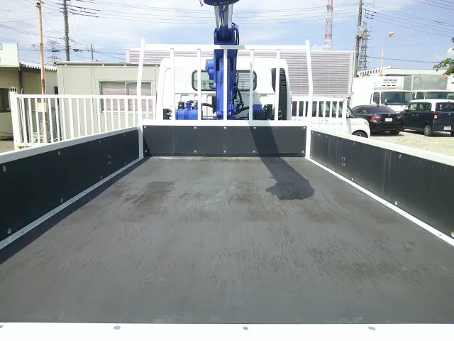 三菱 キャンター 2RG-FEB80(2WD)の写真9