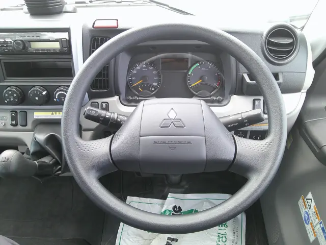 三菱 キャンター 2RG-FEB80(2WD)の写真16