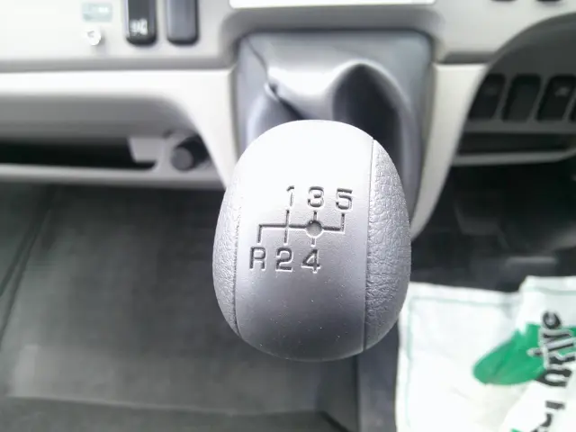 三菱 キャンター 2RG-FEB80(2WD)の写真17