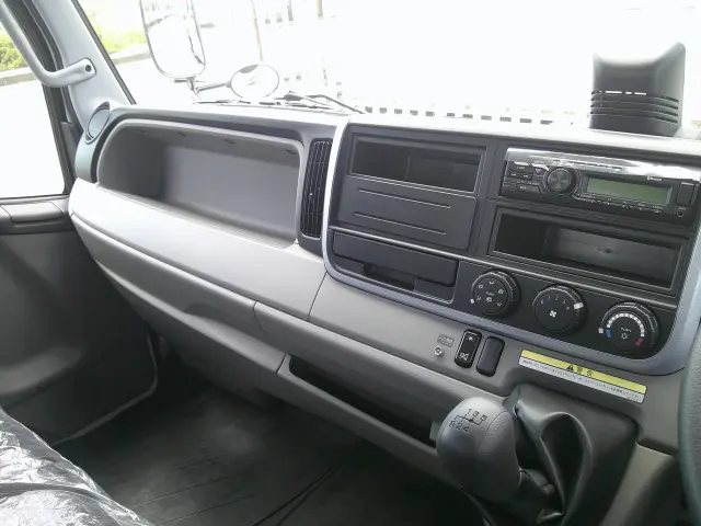 三菱 キャンター 2RG-FEB80(2WD)の写真19