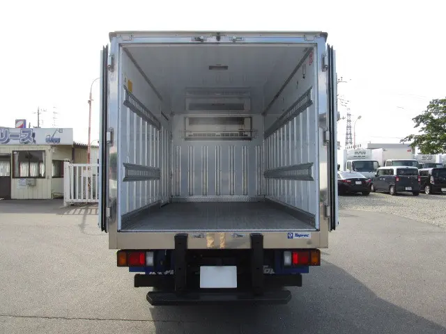 いすゞ エルフ 2RG-NLR88AN(2WD)の写真11