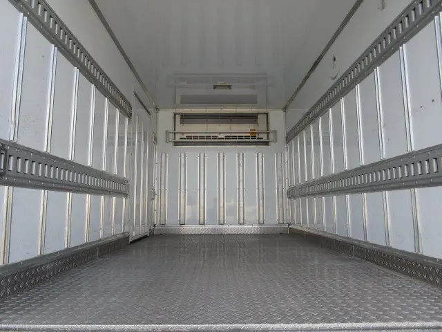 いすゞ エルフ 2RG-NLR88AN(2WD)の写真12