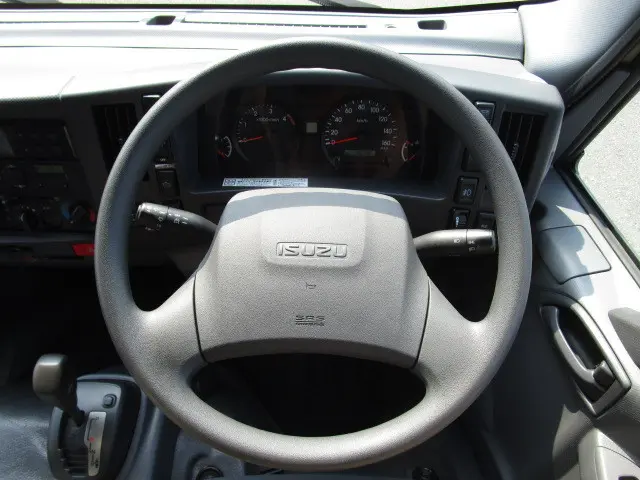 いすゞ エルフ 2RG-NLR88AN(2WD)の写真15