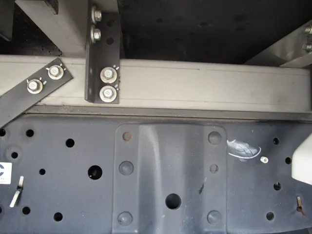 いすゞ エルフ 2RG-NLR88AN(2WD)の写真35