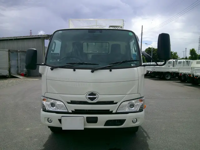日野 デュトロ 2KG-XZU642F(2WD)の写真2