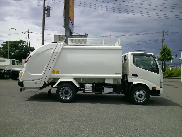 日野 デュトロ 2KG-XZU642F(2WD)の写真4