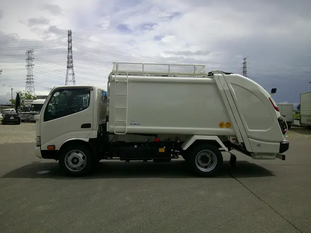 日野 デュトロ 2KG-XZU642F(2WD)の写真8