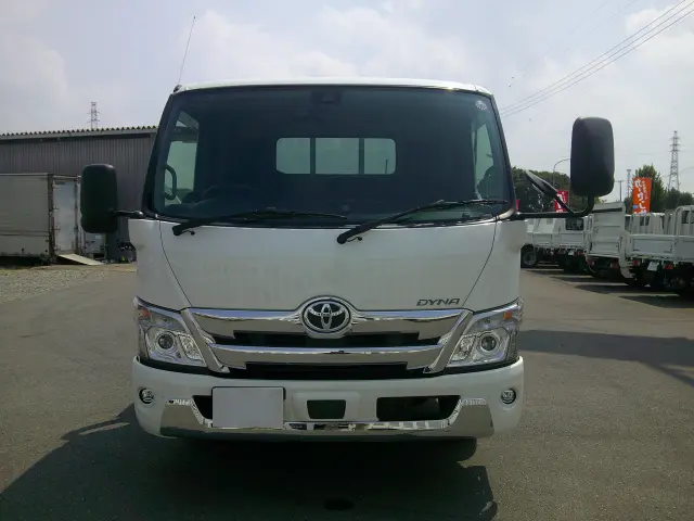 トヨタ ダイナ 2RG-XZU722(2WD)の写真2