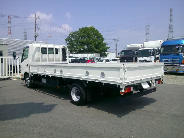 トヨタ ダイナ 2RG-XZU722(2WD)の写真7