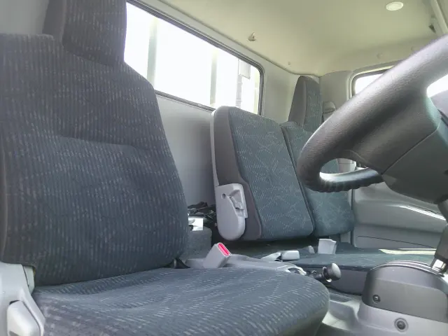 トヨタ ダイナ 2RG-XZU722(2WD)の写真19