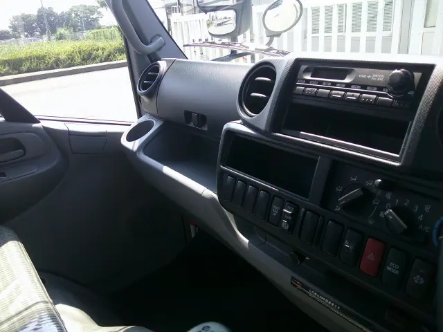 日野 デュトロ TKG-XZU605M(2WD)の写真16