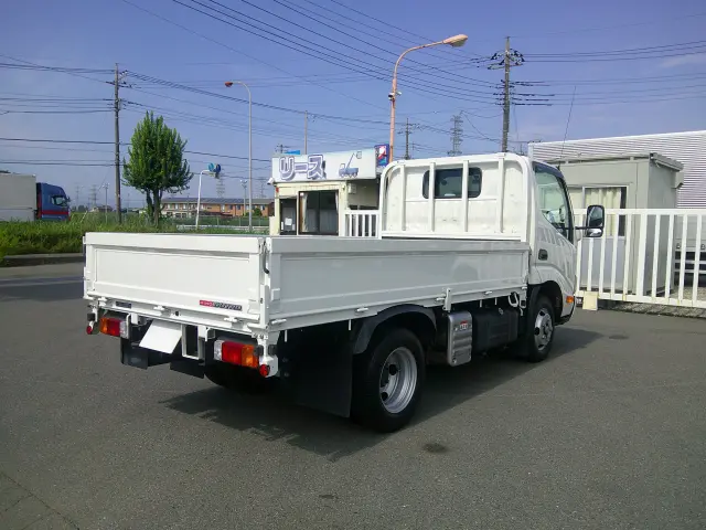 日野 デュトロ 2RG-XZC605M(2WD)の写真5