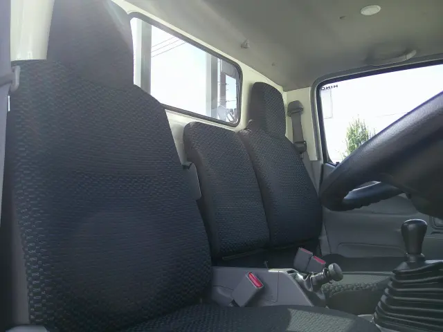 日野 デュトロ 2RG-XZC605M(2WD)の写真20