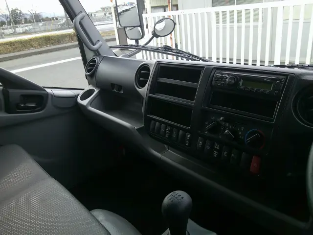 日野 デュトロ 2KG-XZU700X(2WD)の写真24