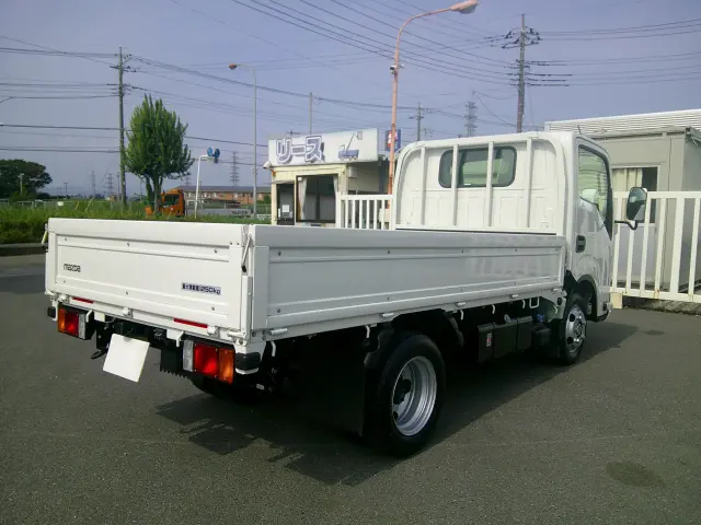 マツダ タイタン 3DF-LHR87AF(2WD)の写真5