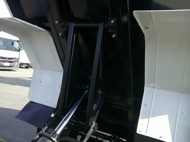 日野 デュトロ 2KG-XZU600(2WD)の写真13