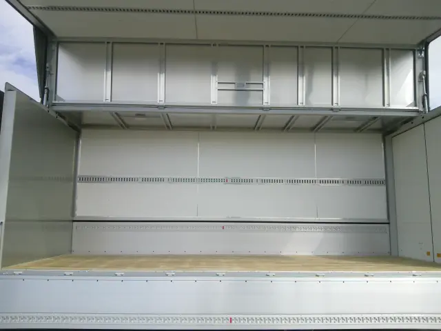 三菱 ファイター 2KG-FK65F(2WD)の写真14