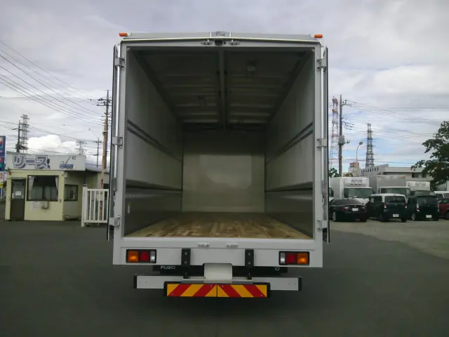 三菱 ファイター 2KG-FK65F(2WD)の写真9