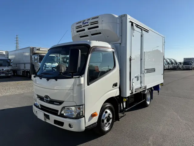 日野 デュトロ TPG-XZC605M(2WD)の写真1