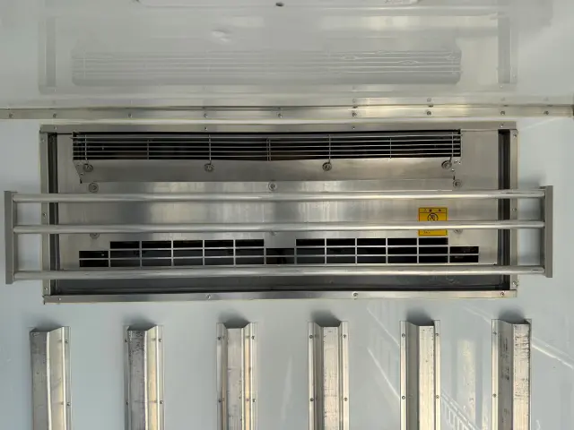 日野 デュトロ TPG-XZC605M(2WD)の写真14