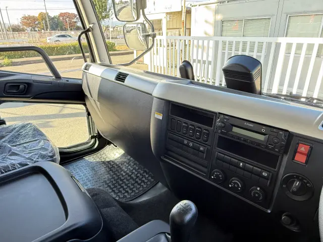 三菱 ファイター 2KG-FK65F(2WD)の写真18