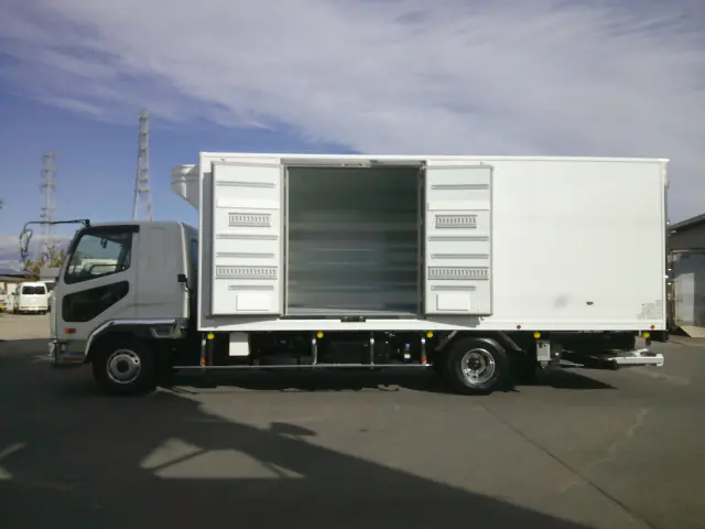 三菱 ファイター 2KG-FK65F(2WD)の写真9