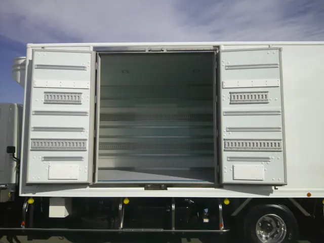 三菱 ファイター 2KG-FK65F(2WD)の写真10