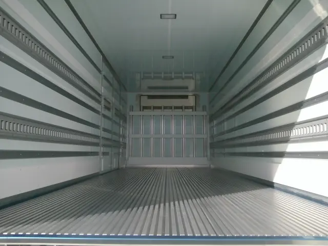 三菱 ファイター 2KG-FK65F(2WD)の写真12