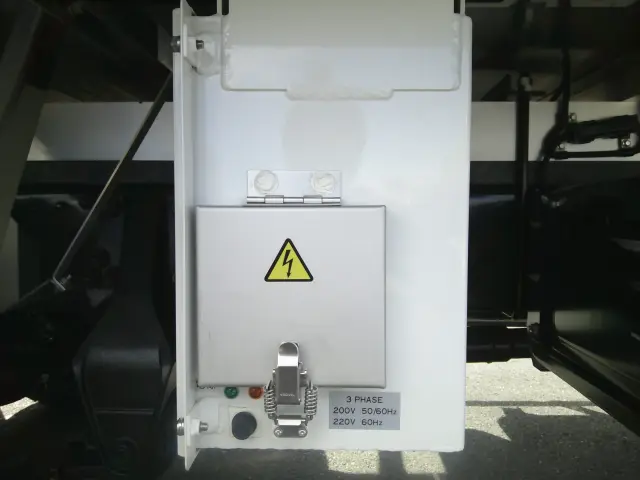 三菱 ファイター 2KG-FK65F(2WD)の写真17