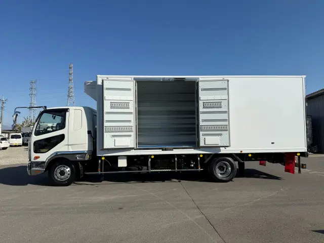 三菱 ファイター 2KG-FK65F(2WD)の写真9