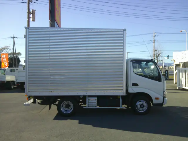 日野 デュトロ 2RG-XZC605M(2WD)の写真4