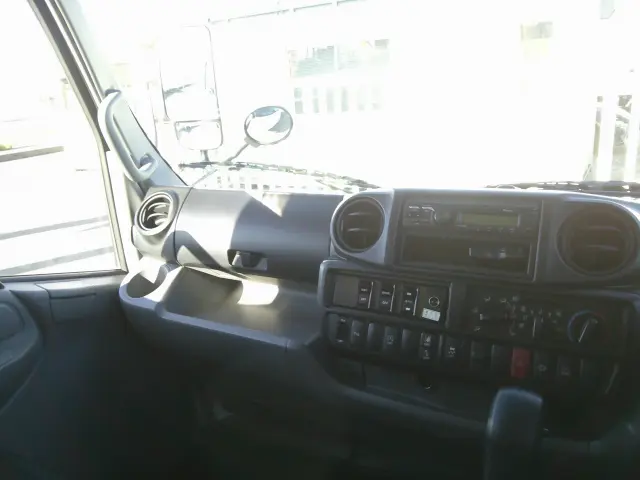 日野 デュトロ 2RG-XZC605M(2WD)の写真15