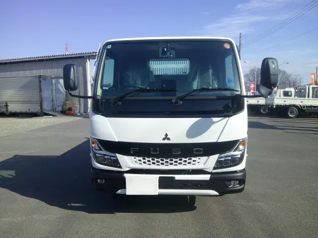 三菱 キャンター 2RG-FBA60(2WD)の写真3