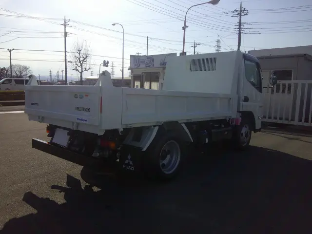 三菱 キャンター 2RG-FBA60(2WD)の写真6