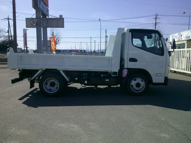 三菱 キャンター 2RG-FBA60(2WD)の写真5
