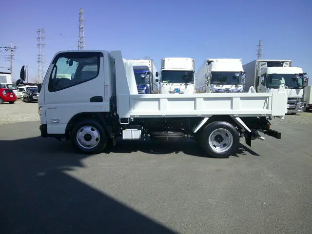 三菱 キャンター 2RG-FBA60(2WD)の写真9