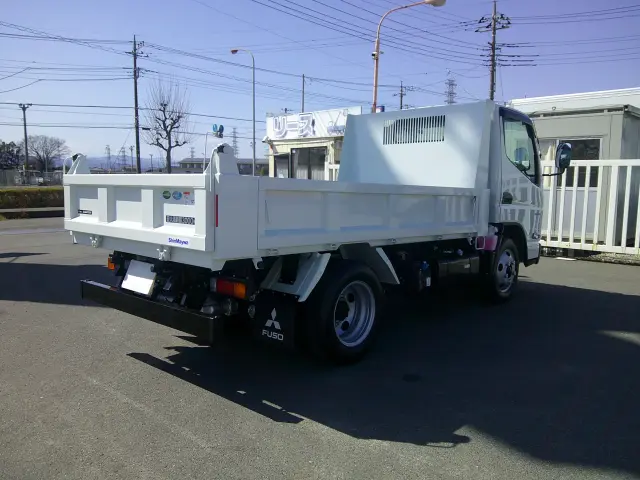 三菱 キャンター 2RG-FBA60(2WD)の写真6